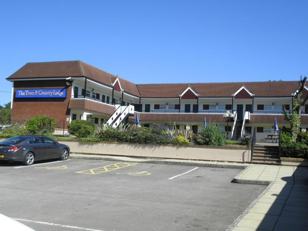 The Town & Country Lodge Dundry ภายนอก รูปภาพ
