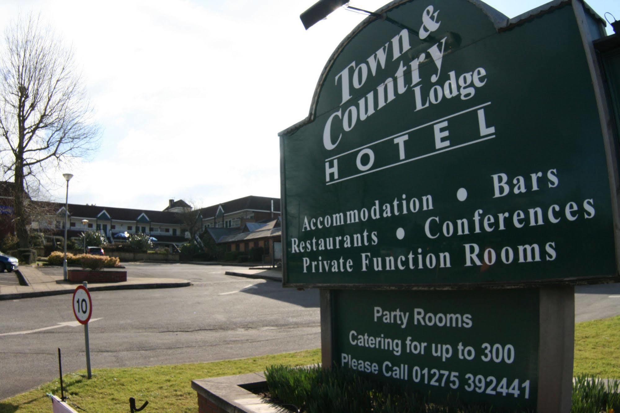 The Town & Country Lodge Dundry ภายนอก รูปภาพ