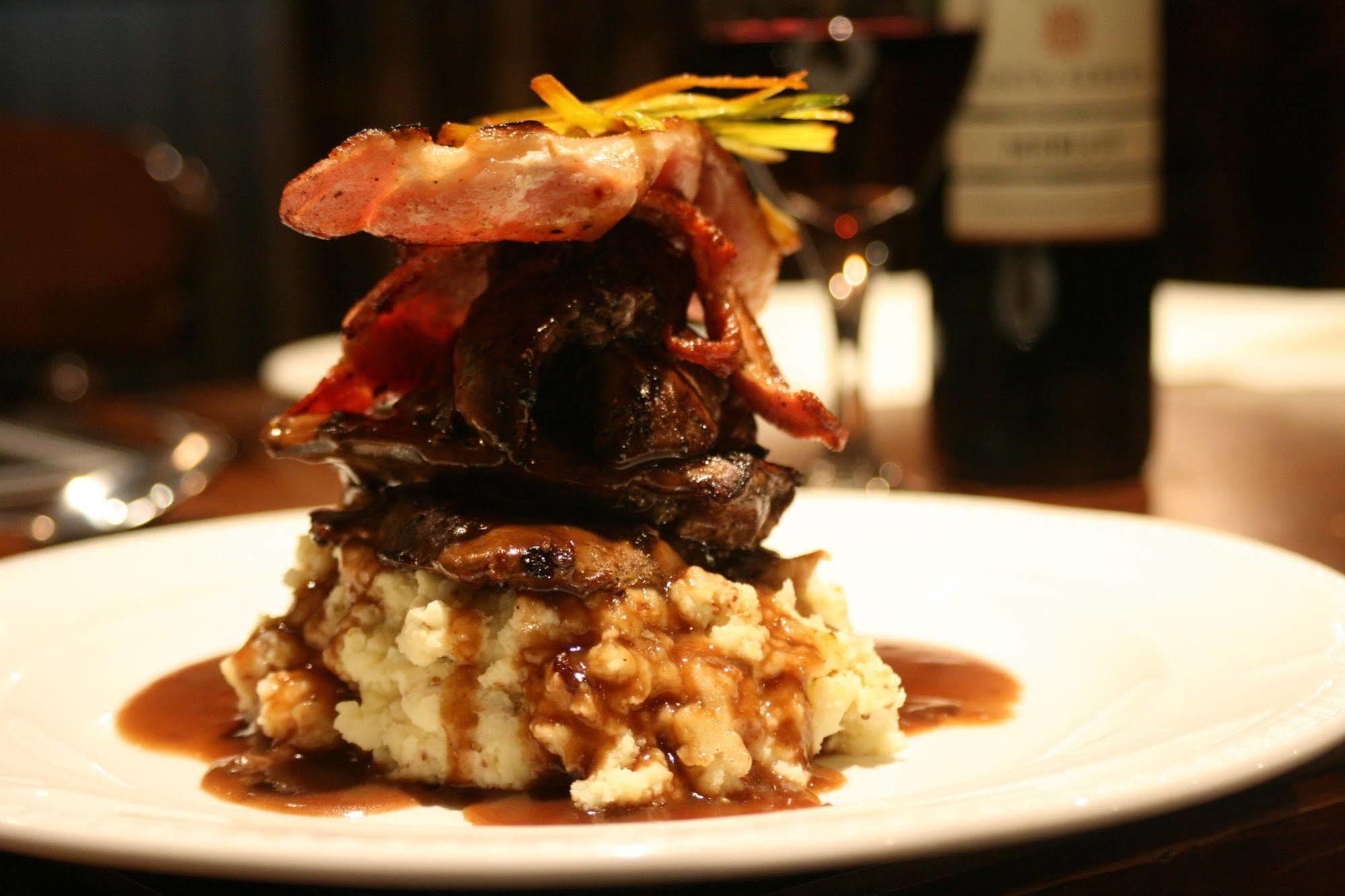 The Town & Country Lodge Dundry ภายนอก รูปภาพ