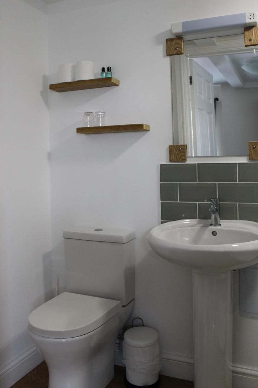 The Town & Country Lodge Dundry ภายนอก รูปภาพ