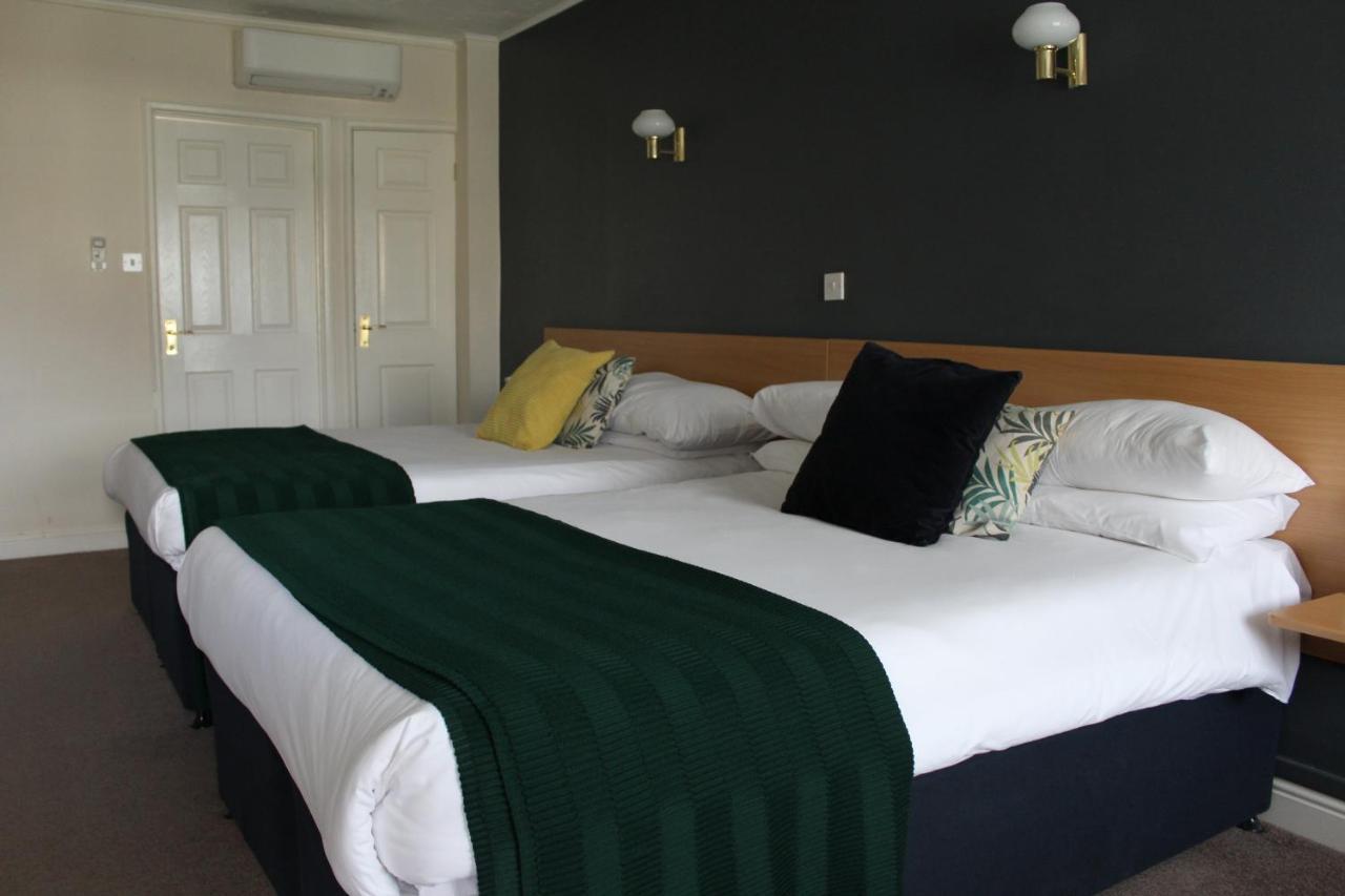 The Town & Country Lodge Dundry ภายนอก รูปภาพ