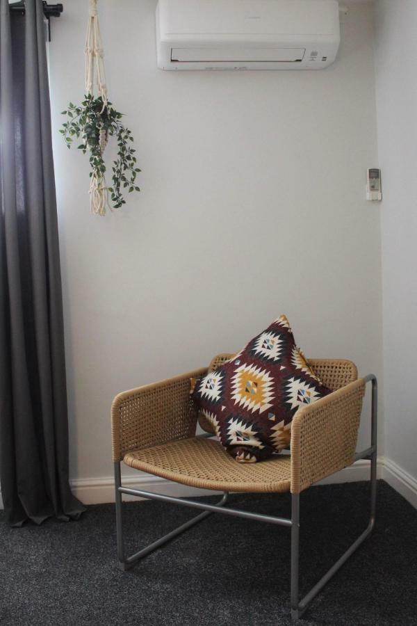 The Town & Country Lodge Dundry ภายนอก รูปภาพ