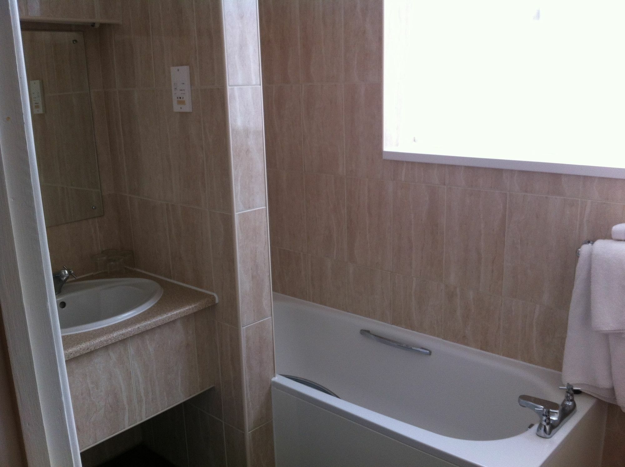 The Town & Country Lodge Dundry ภายนอก รูปภาพ