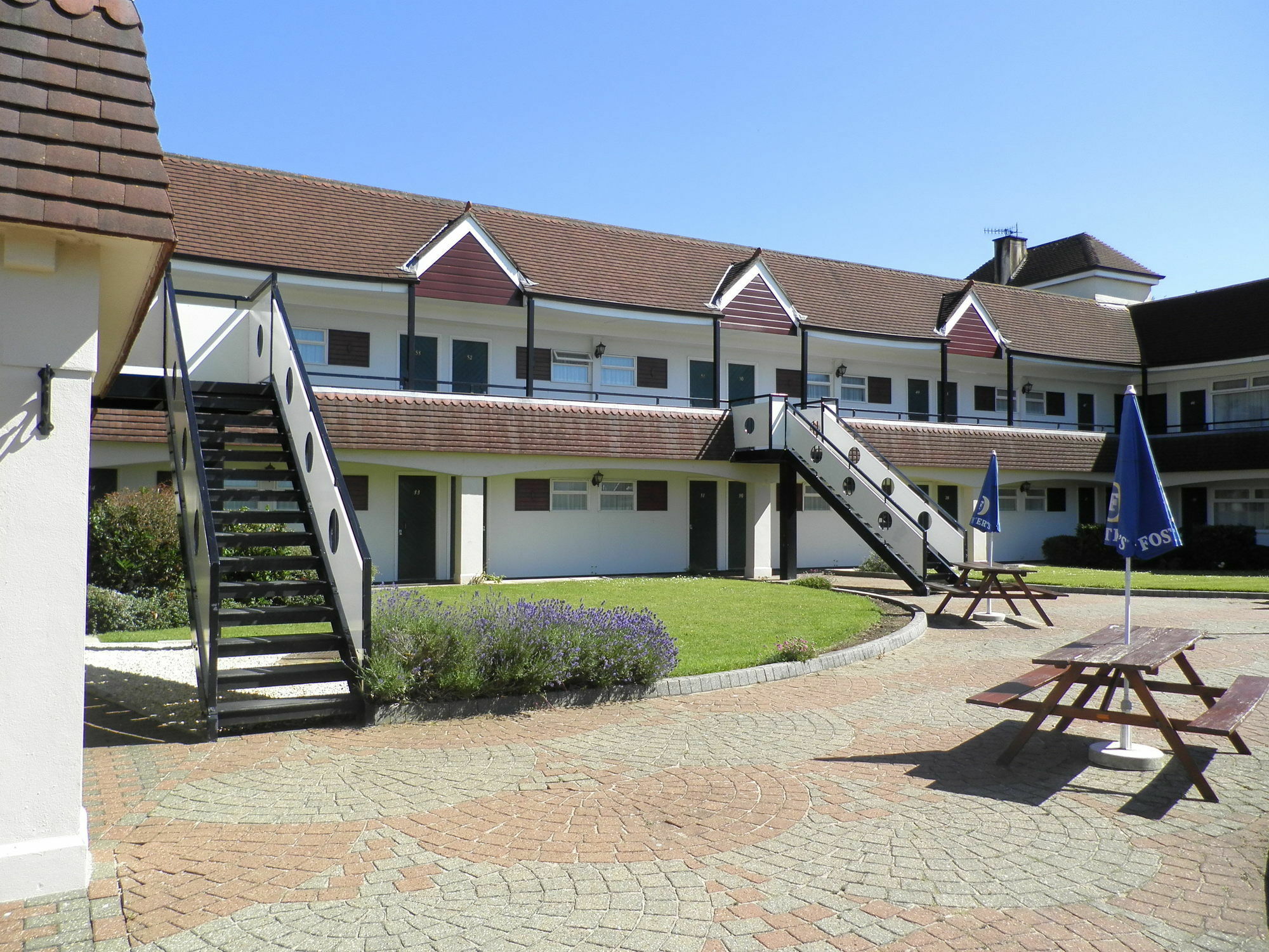The Town & Country Lodge Dundry ภายนอก รูปภาพ